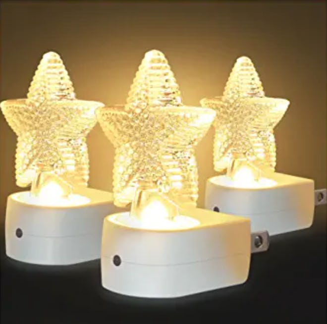 The Jadens Star Plug-in LED Night Light is a thing to make a bathroom toddler-friendly.