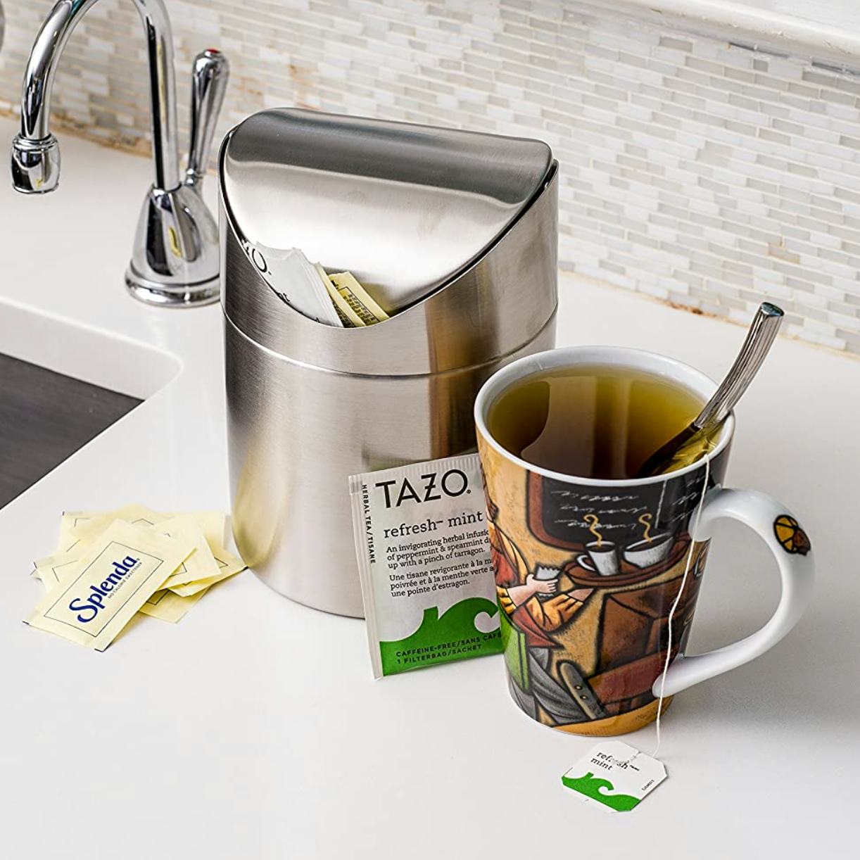 Estilo Mini Countertop Trash Can