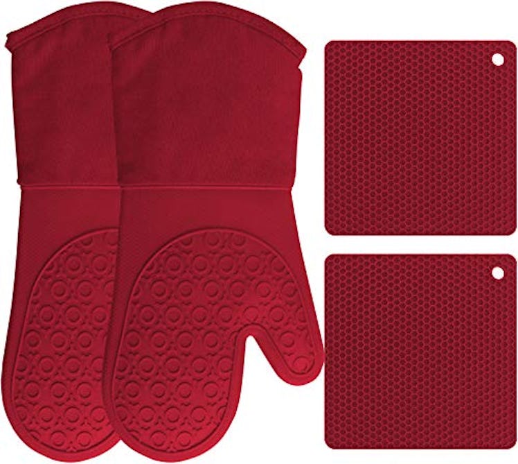 HOMWE Silicone Oven Mitts and Pot Holders