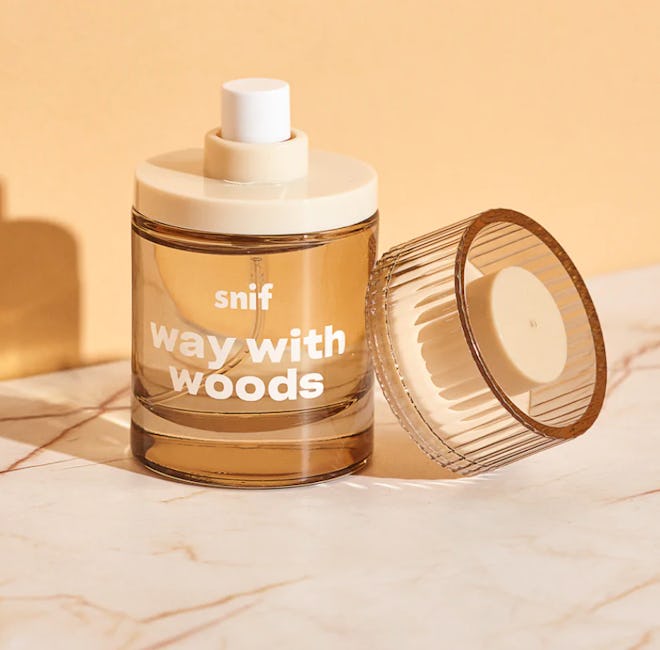 woodsy smelling fragrance