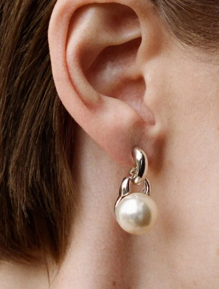 Everyday Pearl Earrings