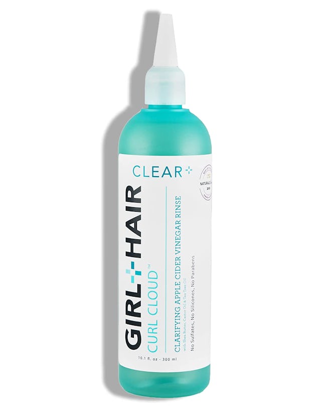 girl and hair clear apple cider vinegar clarifying rinse is the best scalp detox rinse under $20