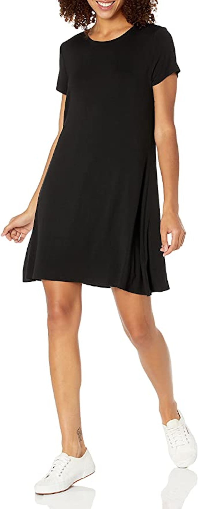 Amazon Essentials Short-Sleeve Scoopneck Swing Dress