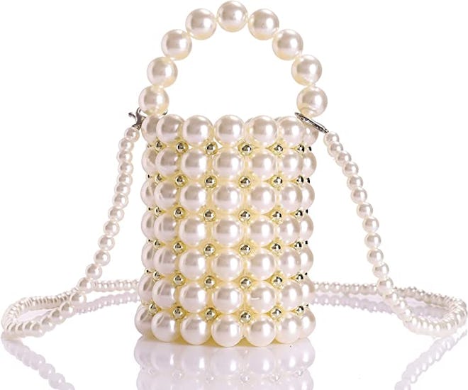 an eye-catching mini pearl bucket bag
