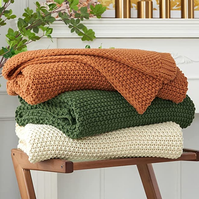 This chunky knit blanket is made from organic cotton.