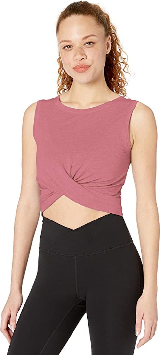 Core 10 Knot Front Cropped Yoga Tank