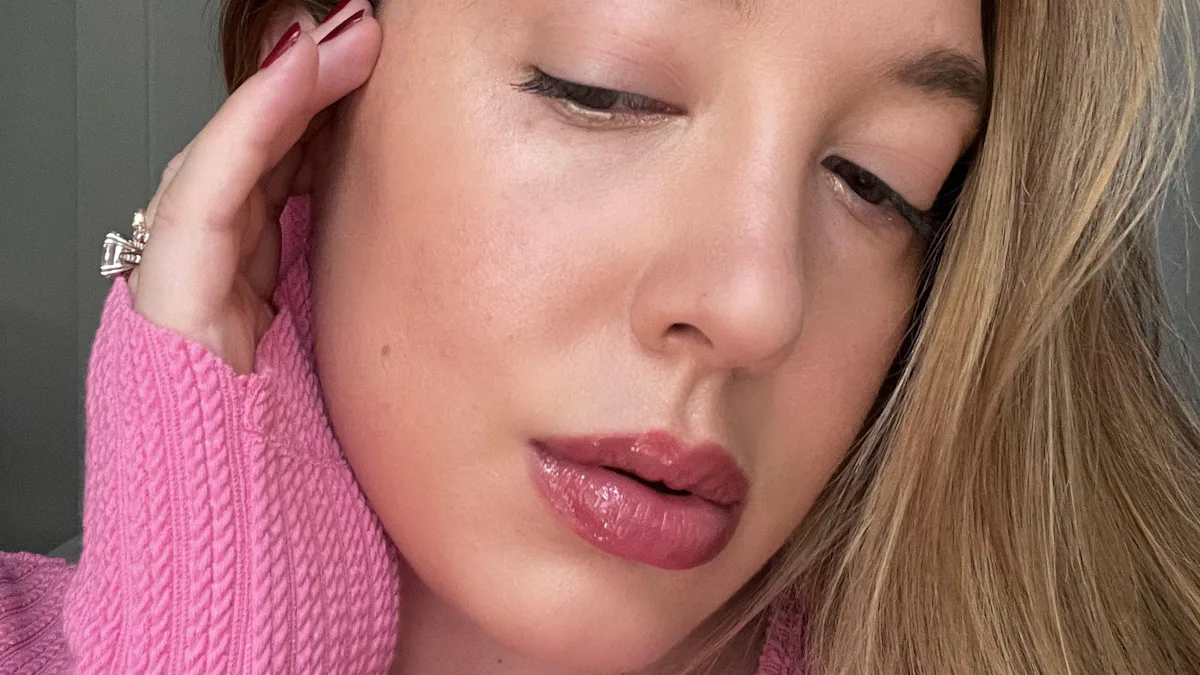 E.l.f. Cosmetics Halo Glow Liquid Filter: An Honest Review E.l.f. Cosmetics Halo Glow Liquid Filter: An Honest Review