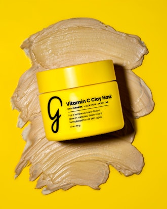 Gleamin's Vitamin C Clay Mask helps promote a more even complexion by fading unwanted hyperpigmentat...