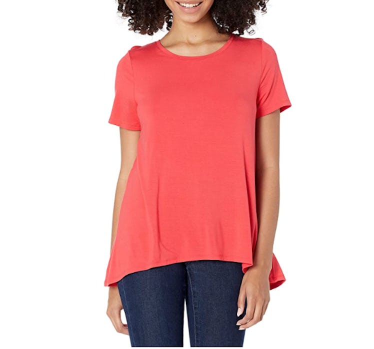 Amazon Essentials Scoopneck Swing Tee