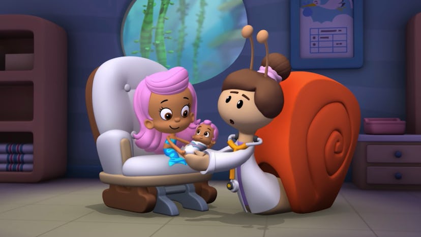 Molly becomes a big sister on "Bubble Guppies."