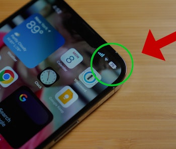 iOS 16 beta 5 brings back the battery percentage on iPhones with notches
