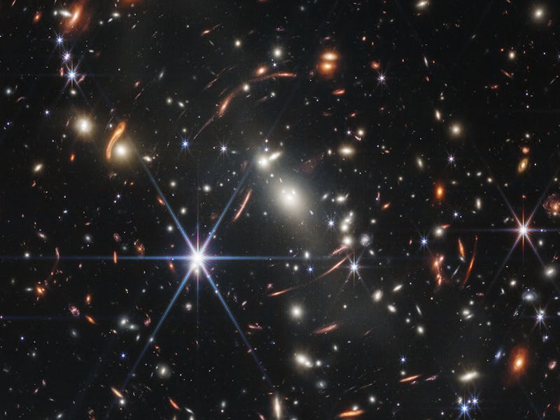 The galaxy cluster SMACS 0723 as seen by NIRCam on JWST. Its gravitational lensing properties are he...