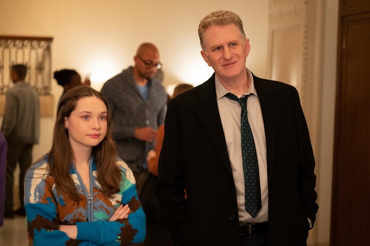 Lucy (Zoe Margaret Colletti) and Detective Kreps (Michael Rapaport) in Only Murders