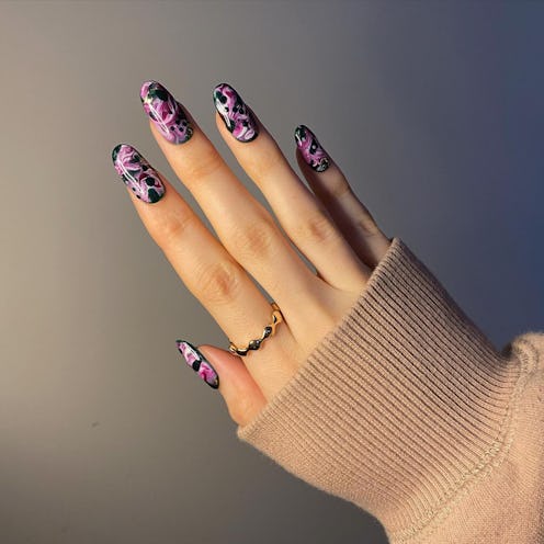 Marble nail designs you'll be obsessed with.