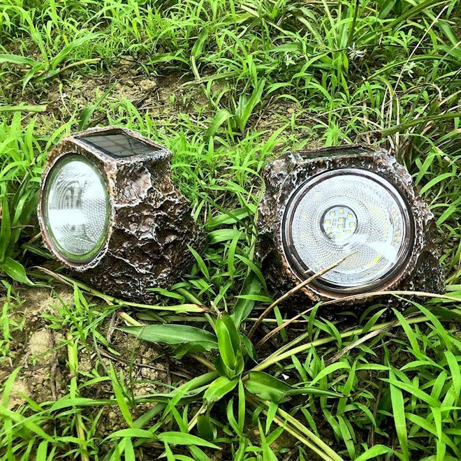 EiGreen Solar Garden Rock Lights
