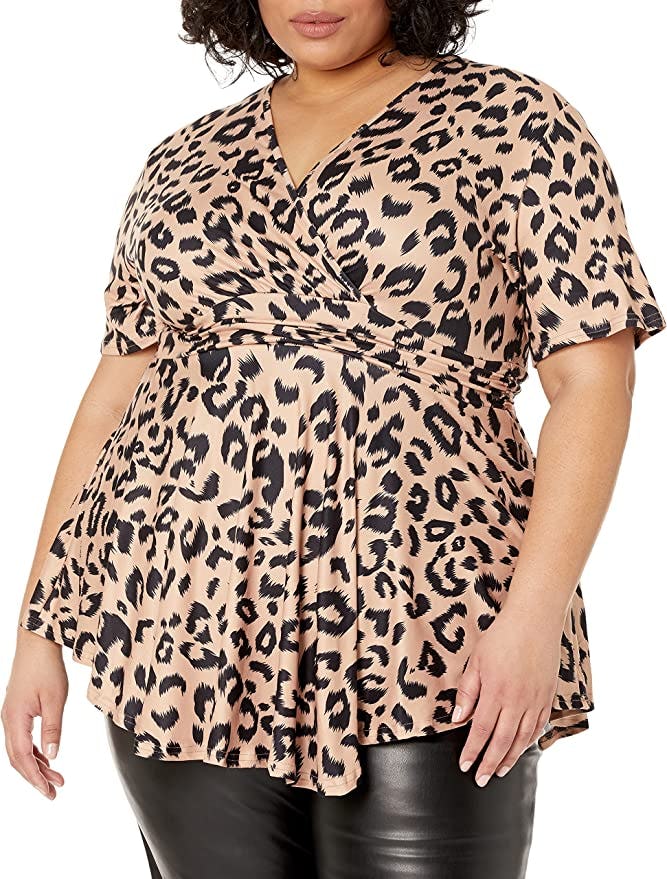 ALLEGRACE Short-Sleeve Tunic Top