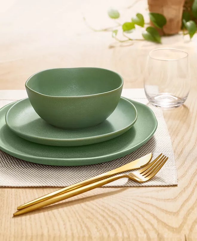 Green 12-Pc. Dinnerware Set
