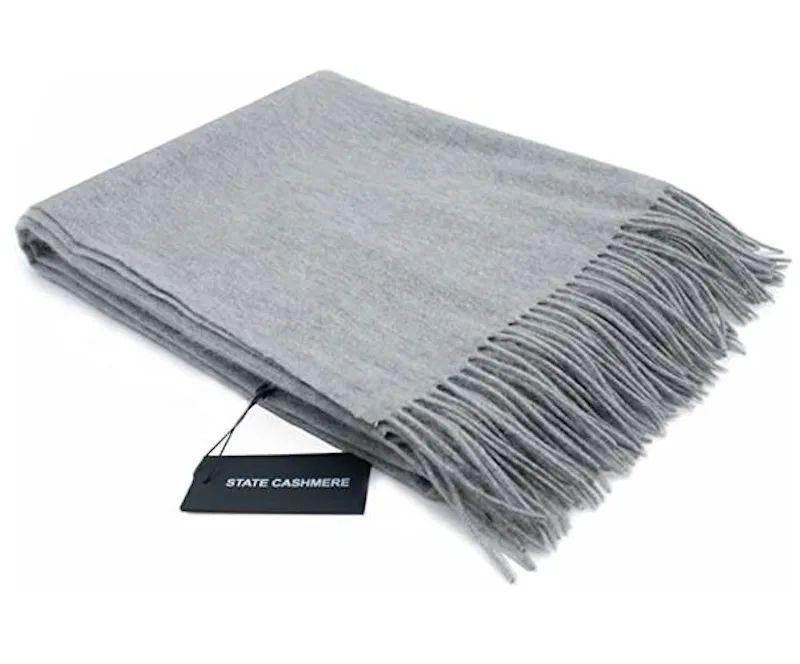 The 10 Best Cashmere Blankets
