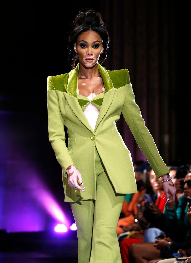 Smoky eyes at Sergio Hudson