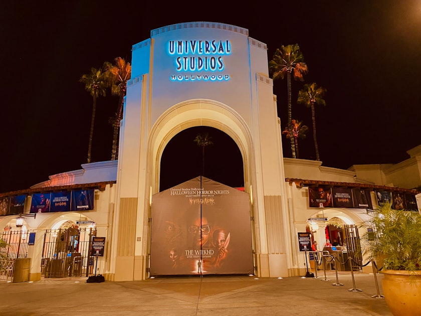 Halloween Horror Nights 2022 Orlando Vs. Hollywood: Here's Which One Is  Better This Year