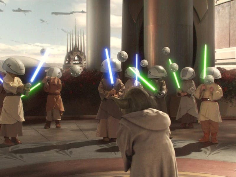 Yoda teaches a group of padawan.