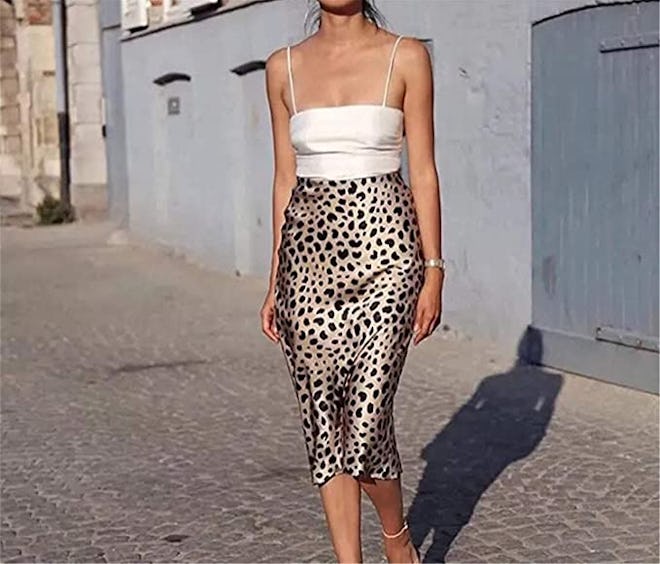 Soowalaoo High-Waisted Leopard Midi Skirt