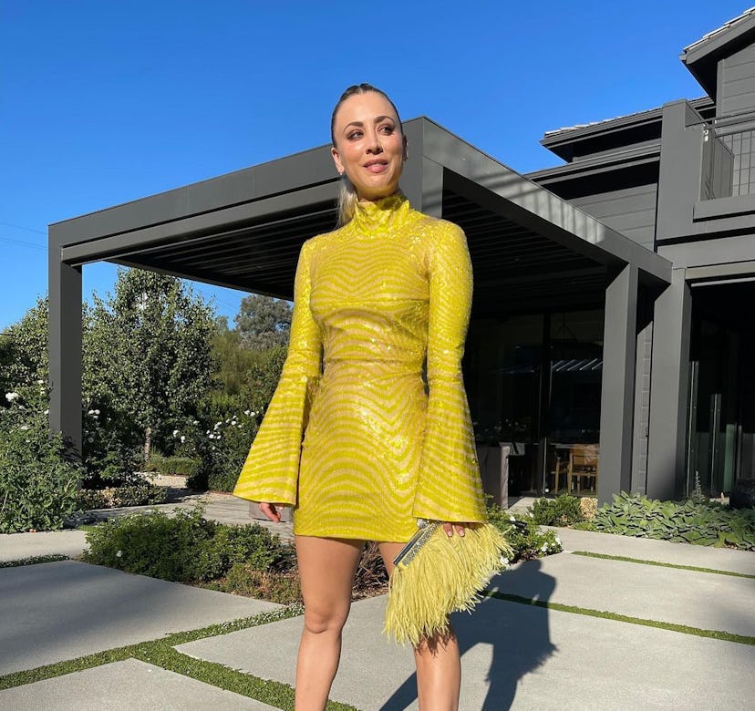 Kaley Cuoco yellow dress