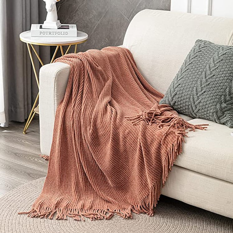 LIFEIN Chenille Throw Blanket