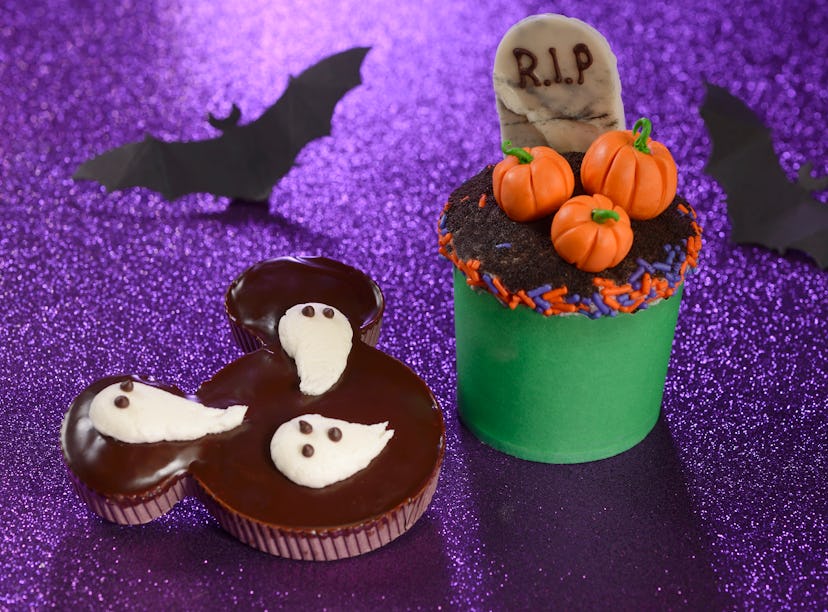 Disney World Halloween treats you don't need a park ticket to get include brownies and cupcakes. 