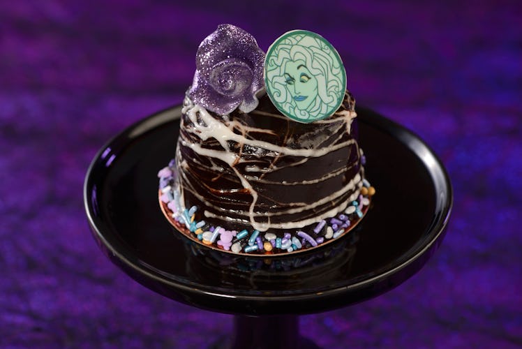 Disney World Halloween treats you don't need a park ticket to get include a Haunted Mansion cake. 