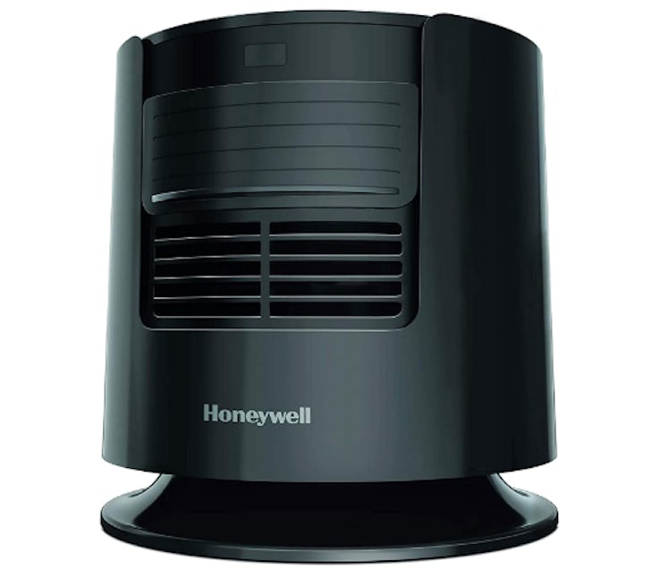 The Honeywell Dreamweaver is a pink noise machine for sleep with a built-in fan. 