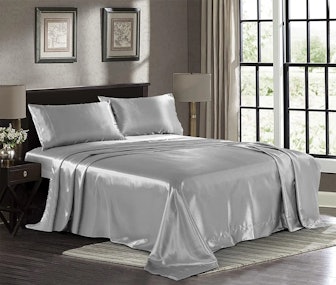 Pure Bedding Satin Bed Sheets (4-Piece Set)