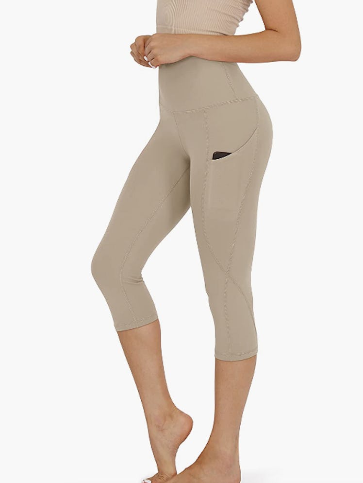  ODODOS High Waisted Yoga Capris with Pockets