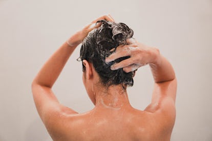 How Hard Water Affects Hair & Products To Minimize The Damage How Hard Water Affects Hair & Products To Minimize The Damage