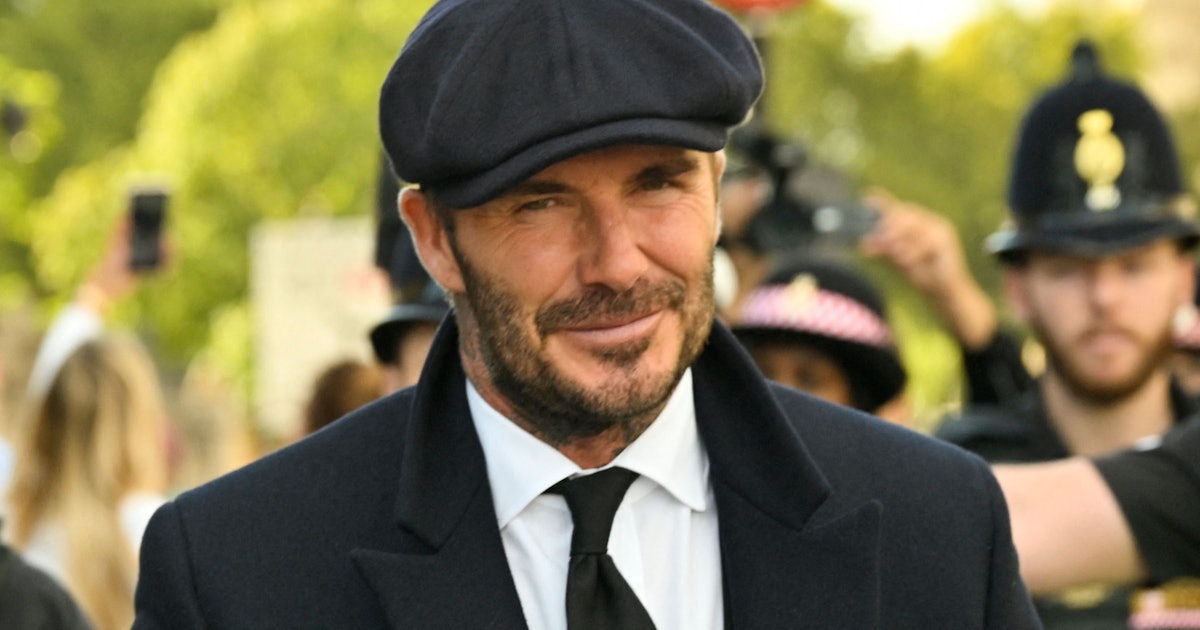David Beckham Waited in Line for Over 13 Hours to See the Queen | Flipboard