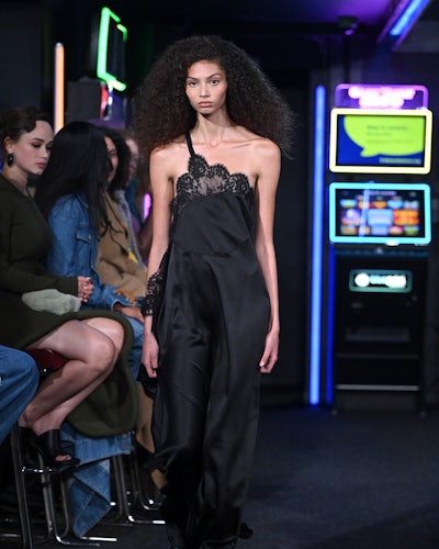 One-shoulder trend at JW Anderson during London Fashion Week Spring/Summer 2023