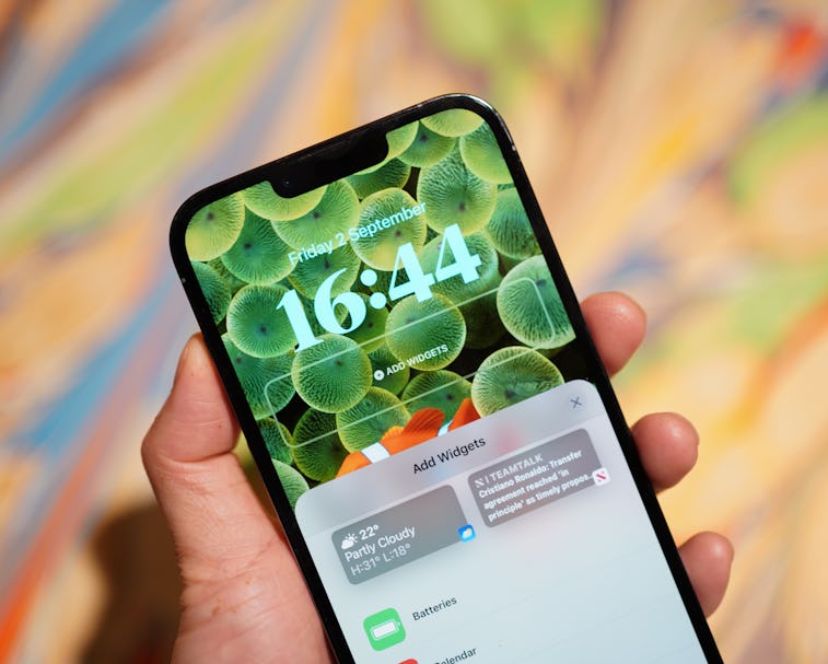How To Add A Widget To Your IPhone s Lock Screen In IOS 16 how-to-add-a-widget-to-your-iphone-s-lock-screen-in-ios-16