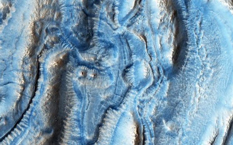 winding canyons on mars