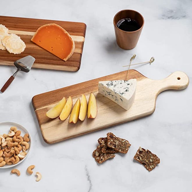 Villa Acacia Wooden Cutting Board & Serving Tray