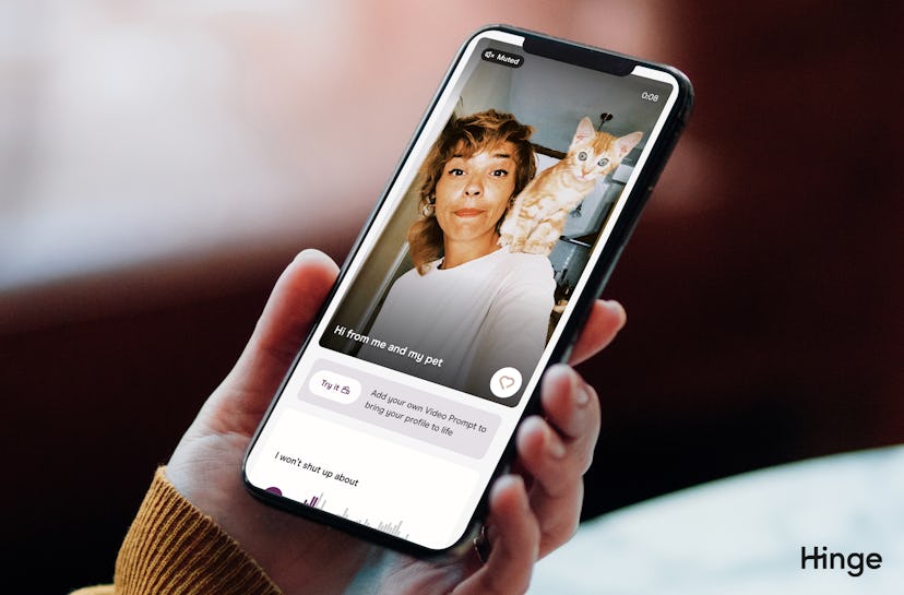 Dating app users can now try Hinge's video prompt feature.