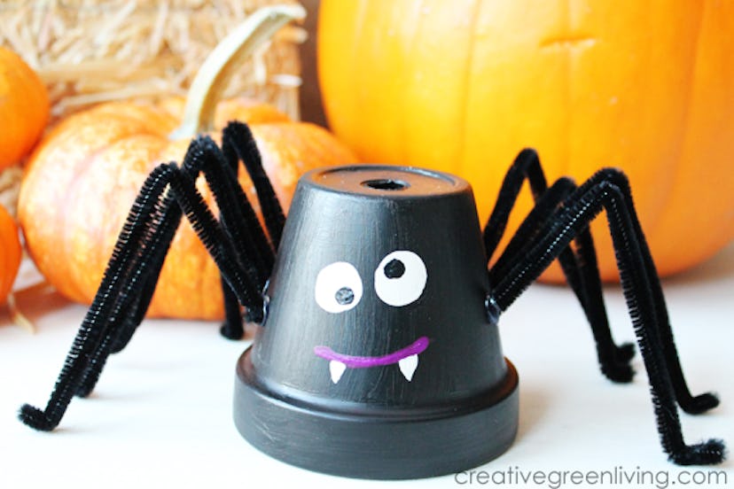 spider halloween craft using pot