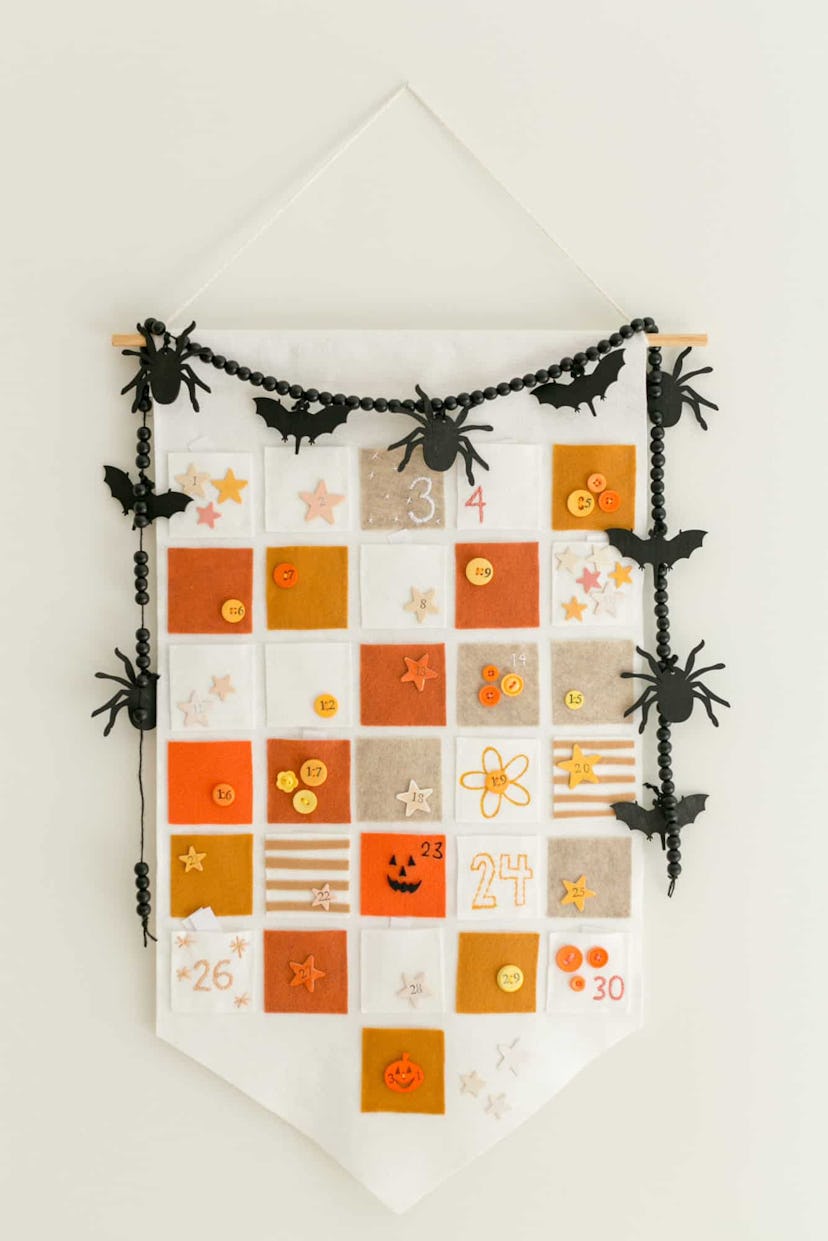 felt halloween calendar craft