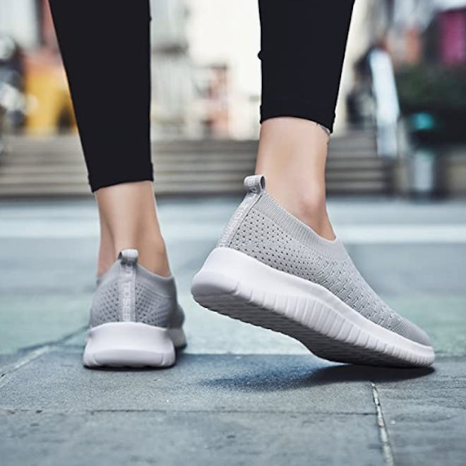 TIOSEBON Mesh Slip On Shoes