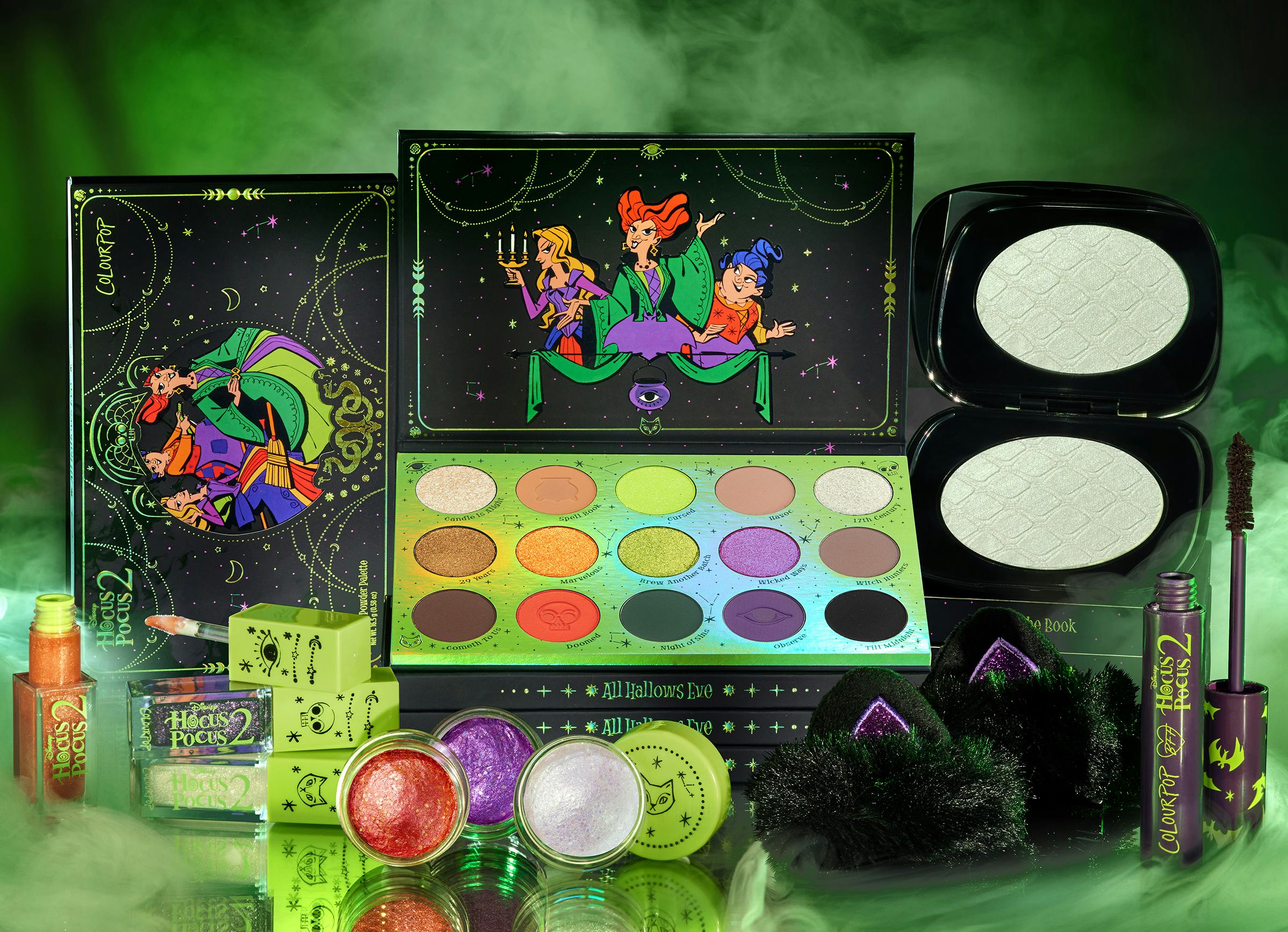 Brand new in box Hocus Pocus 2 makeup good set