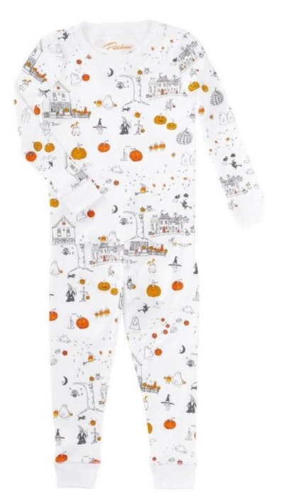 The Petidoux Halloween Pumpkins Pajama Set is one of the best halloween family pajamas for siblings.