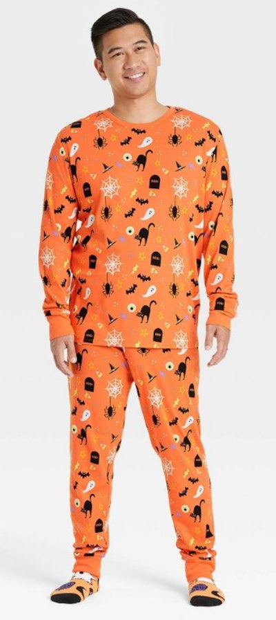 Hyde & EEK! Boutique Men's Halloween Family Pajama Set is one of the best Halloween family pajamas.