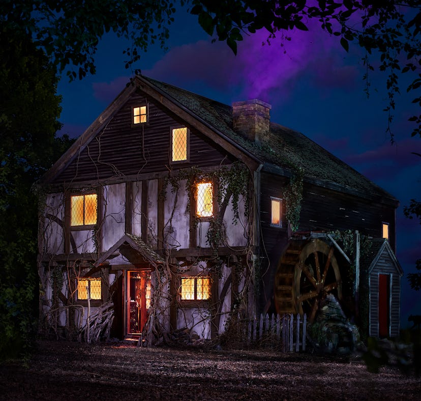 The 'Hocus Pocus' cottage on Airbnb is available to book in October.
