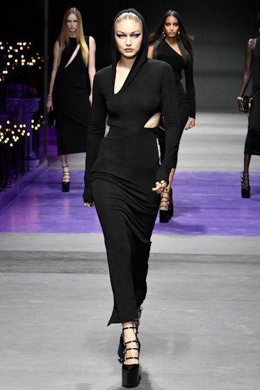 Bella Hadid Wears Versace Tube Dress During Milan Fashion Week