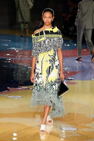 A model walks the runway of the Bottega Veneta Fashion Show during the Milan Fashion Week Womenswear...