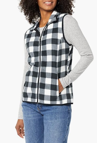 Amazon Essentials Classic-Fit Sleeveless Polar Soft Fleece Vest